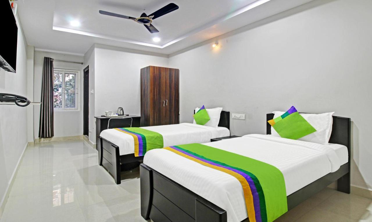 Itsy Hotels Sunrise Grand, Hitech City Hyderabad Exterior foto
